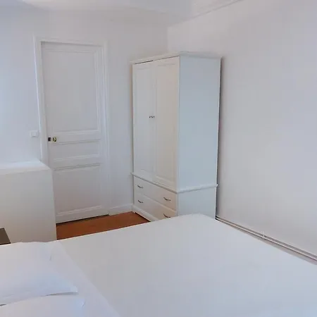 Apartment Berne Paris